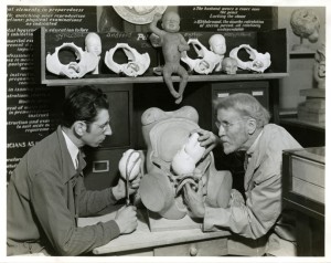 Belskie and Dickinson collaborating on a mold of a female giving birth.